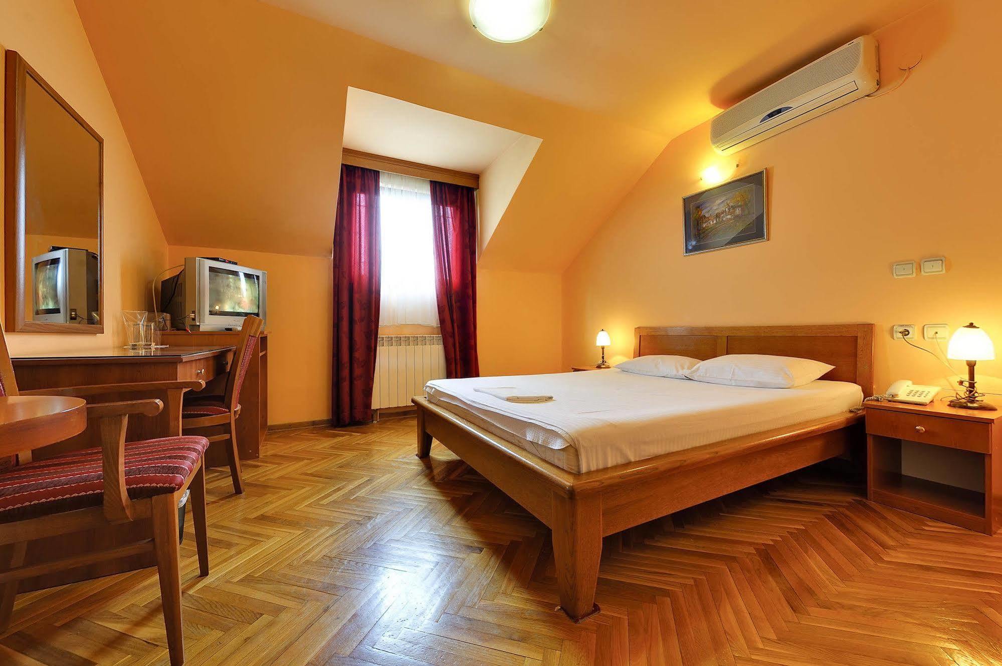 Hotel Sucevic Garni Belgrade Exterior photo